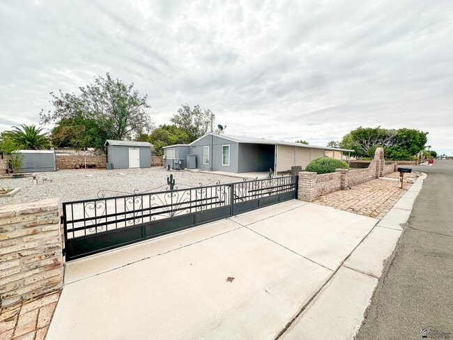 Building Photo - 13440 E 46th St