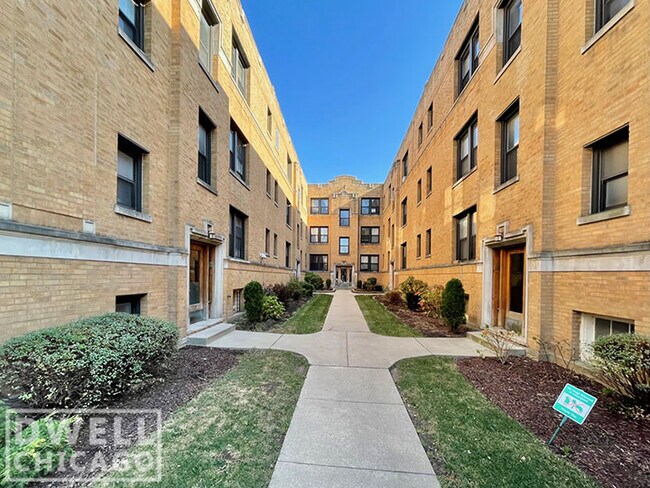 Building Photo - 2617 N Spaulding Ave