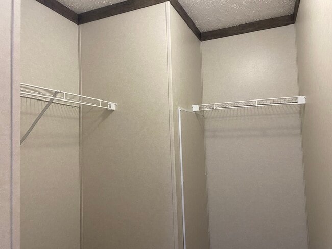 Building Photo - 3413 Bissell Rd