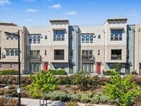 Building Photo - 225 Houret Dr