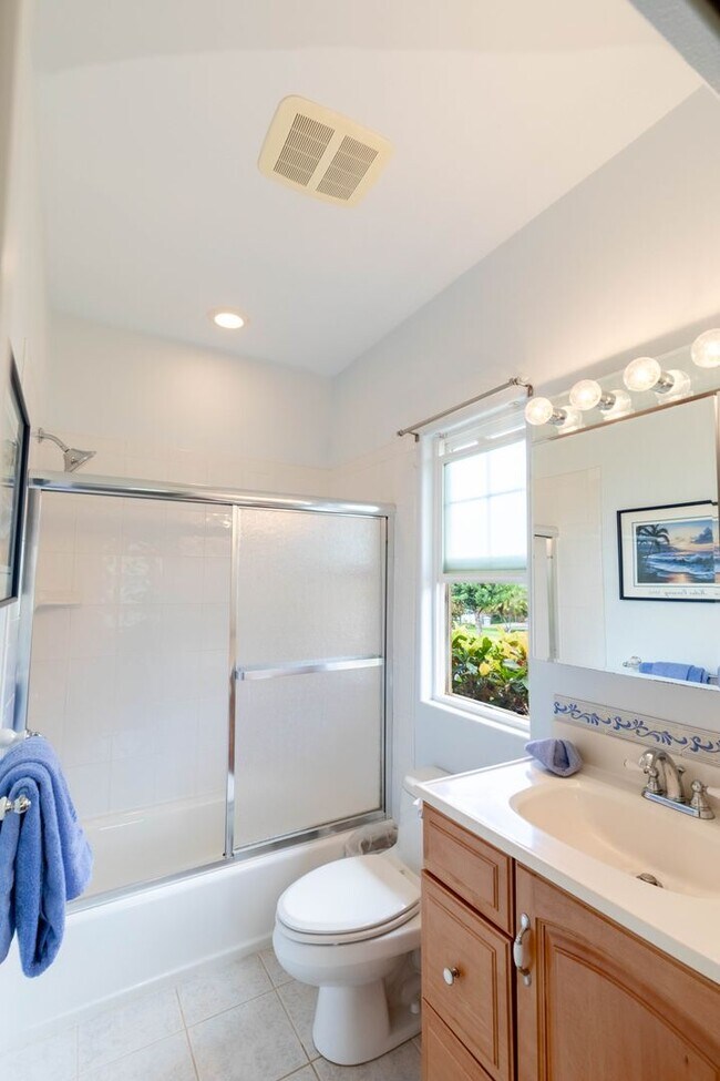 Building Photo - Kahana Ridge – Three Bedroom, Three Bathro...
