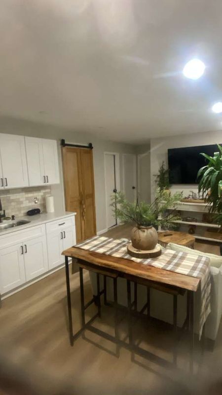 Building Photo - 62 Sycamore St