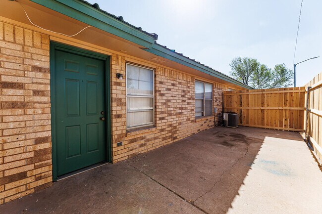 Building Photo - 5722 Brownfield Dr