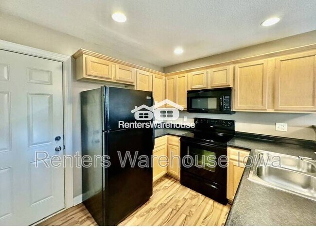 Building Photo - 2004 63rd St