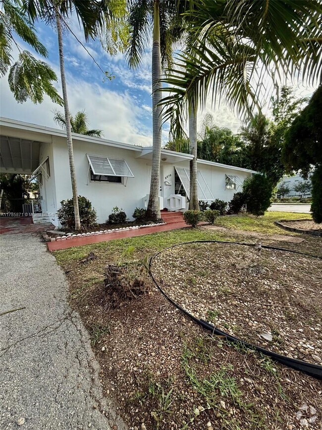 Building Photo - 8670 SW 28th St