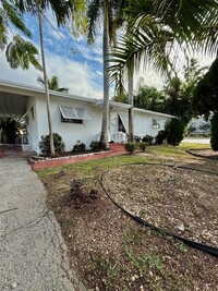 Building Photo - 8670 SW 28th St