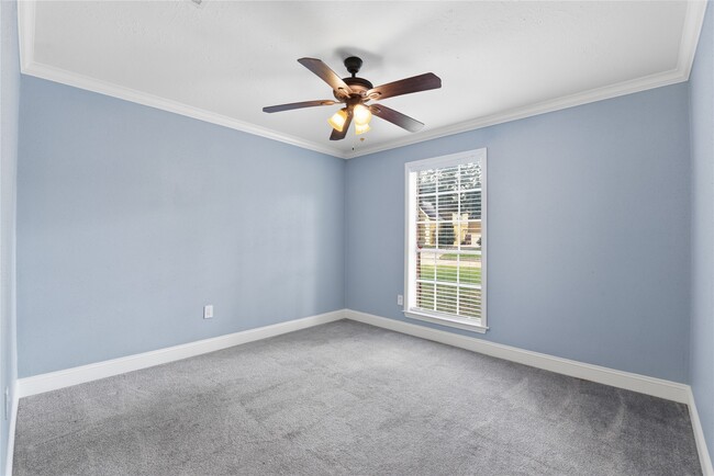 Building Photo - 1406 Grand Valley Dr