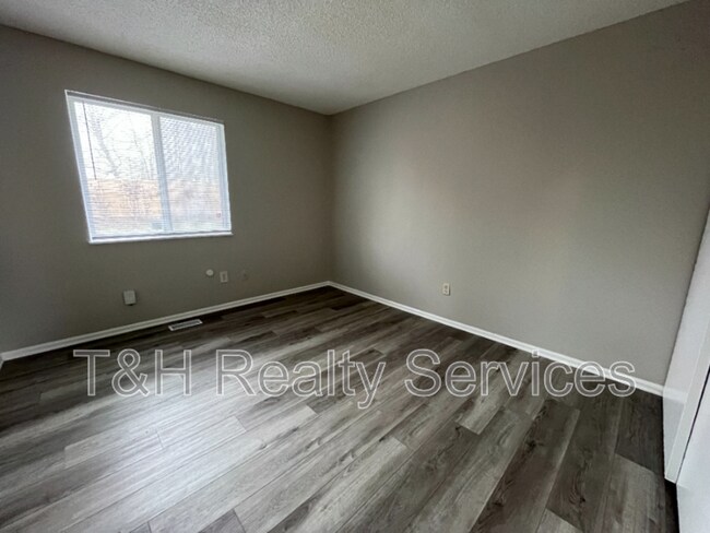 Building Photo - 9466 Burrwood Cir