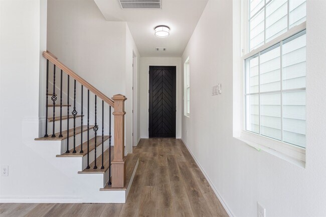 Building Photo - 1267 Oakmont Bnd Dr