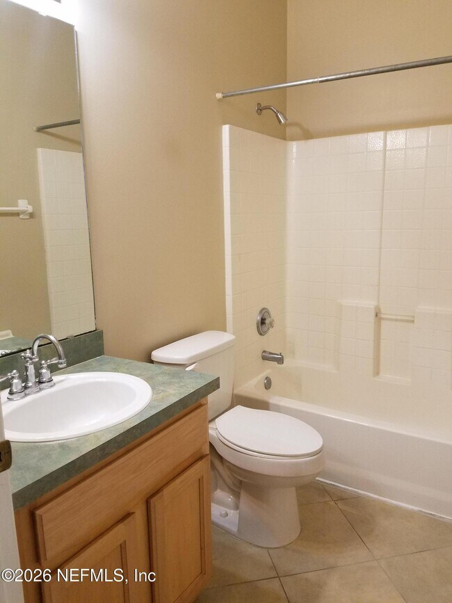 Building Photo - 1763 Hawkins Cove Dr E