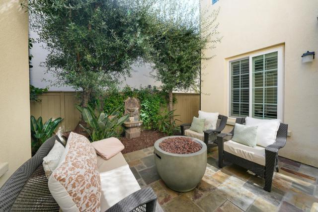 Building Photo - 15586 New Park Terrace