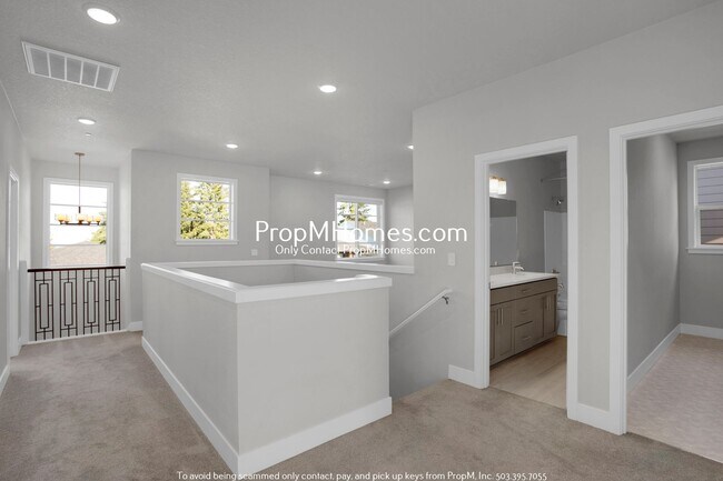Building Photo - Modern Luxury in Cooper Mountain – 4BR, Bo...