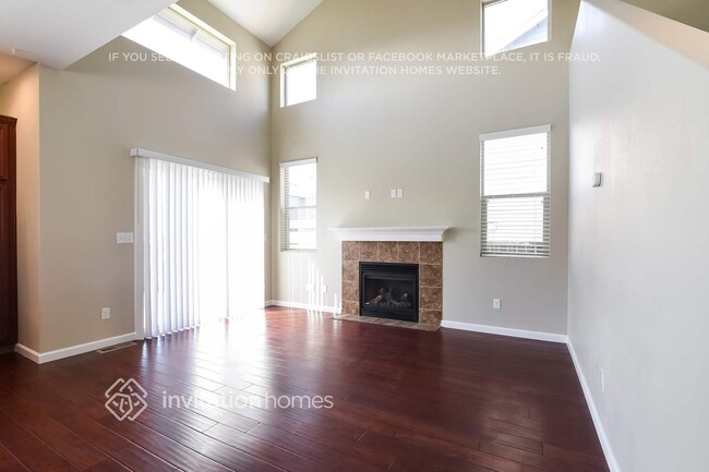 Building Photo - 245 Otter Dr SW
