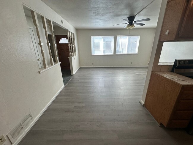 Building Photo - Water, Sewer, Garbage paid