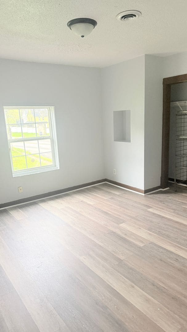 Building Photo - 501/503 S walnut St