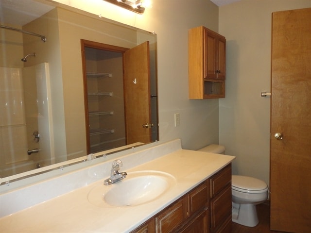 Building Photo - 7128 Brookstone Dr