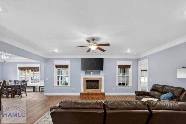 Building Photo - 99 Blueberry Ct NE