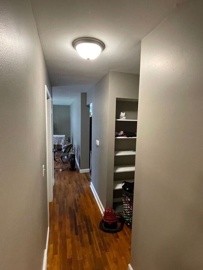 Building Photo - 2223 Humphrey St