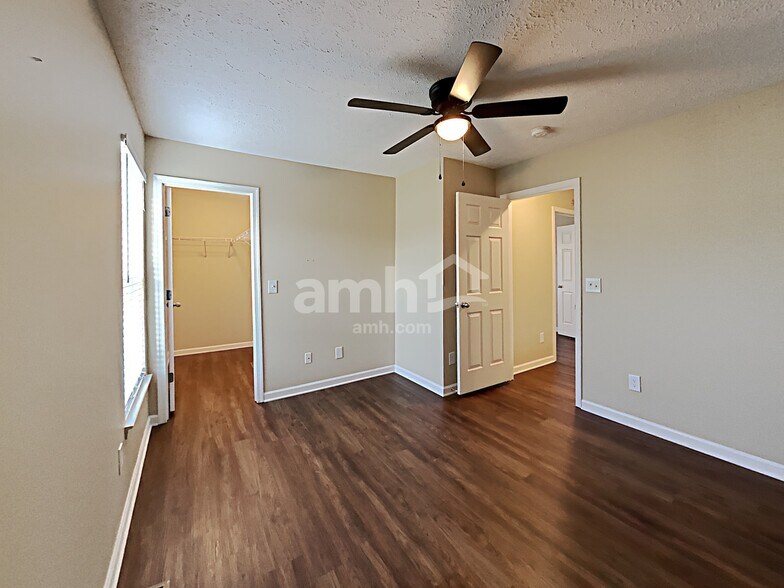 Building Photo - 2344 Hockett Dr