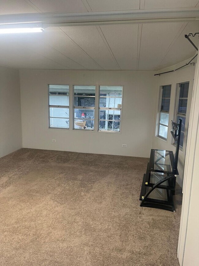 Building Photo - 2817 Newcombe Ln