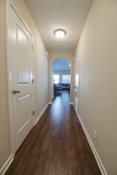 Building Photo - 4414 Sunday Silence Way