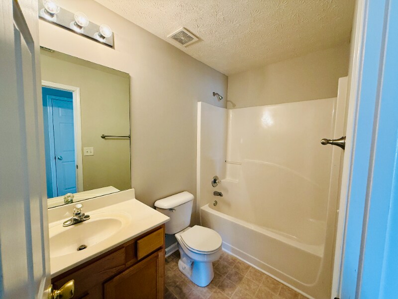 Building Photo - 2510 Cordillo Dr