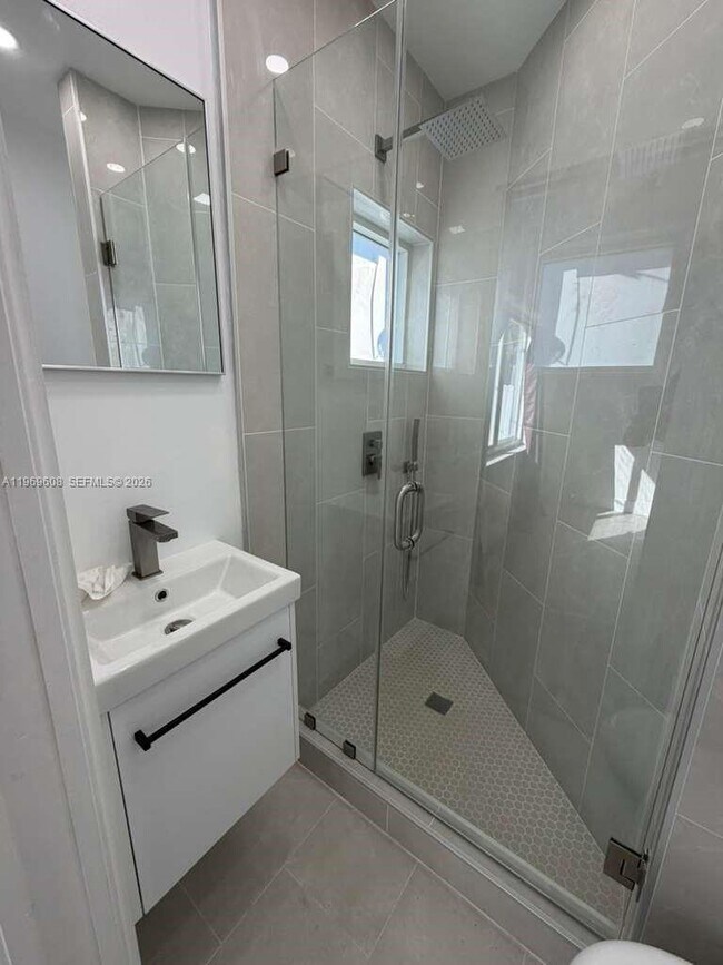 Building Photo - 9240 Nautilus Dr