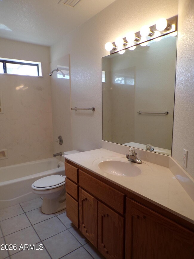 Building Photo - 10800 Sundance Ln