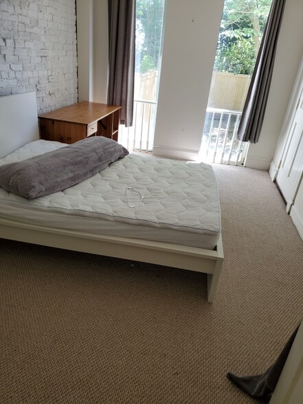 Building Photo - 3340 Prospect St NW