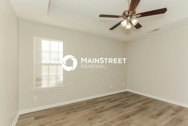 Building Photo - 3 Bedroom Pet-Friendly Home in Mooresville...