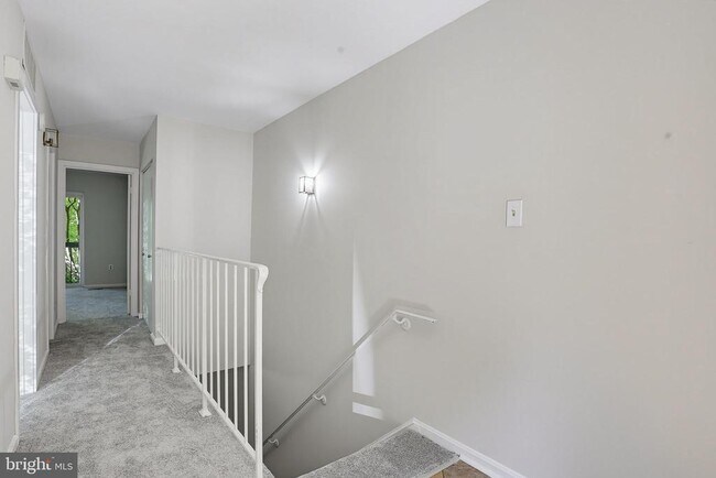 Building Photo - 5139 Dudley Ln