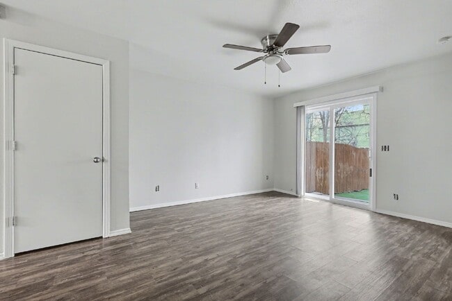 Building Photo - 4152 Charleston Dr