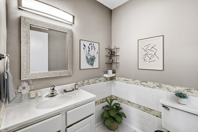 Building Photo - 147 W Elk Trail