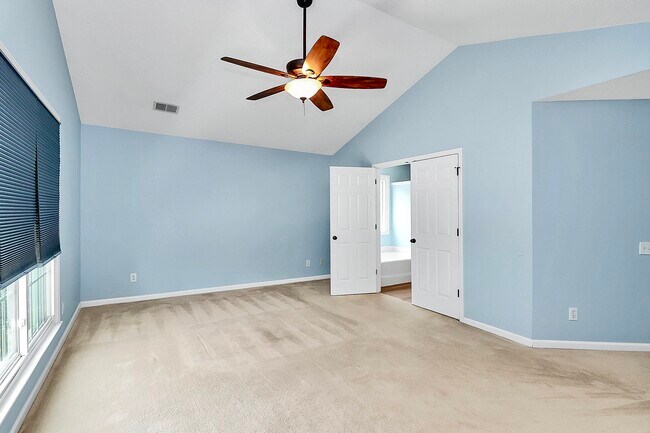 Building Photo - 5916 Downfield Wood Dr