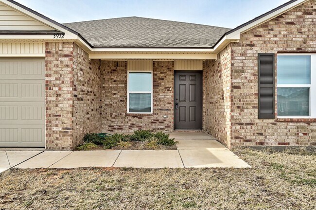 Building Photo - *** $250 MOVE-IN SPECIAL  *** Charming 4-Bed 2-Bath Home in Stillwater! *** $250 MOVE-IN SPECIAL ...