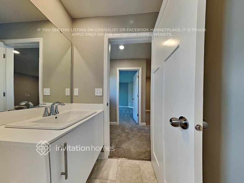 Building Photo - 9652 Canter court