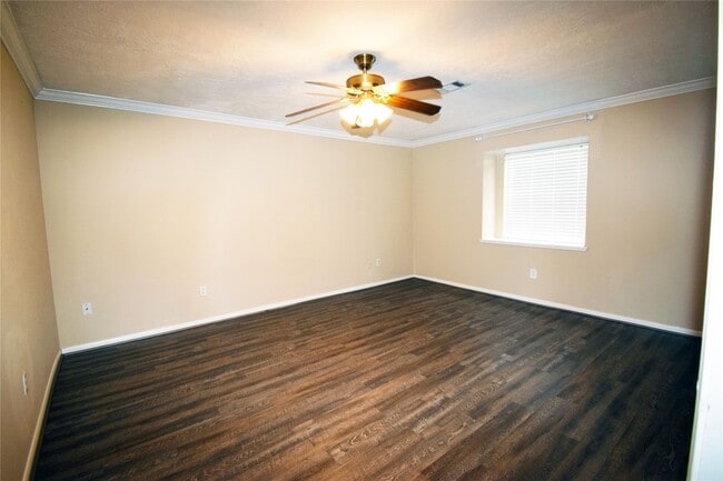 Building Photo - 1806 Cedarwood Ct