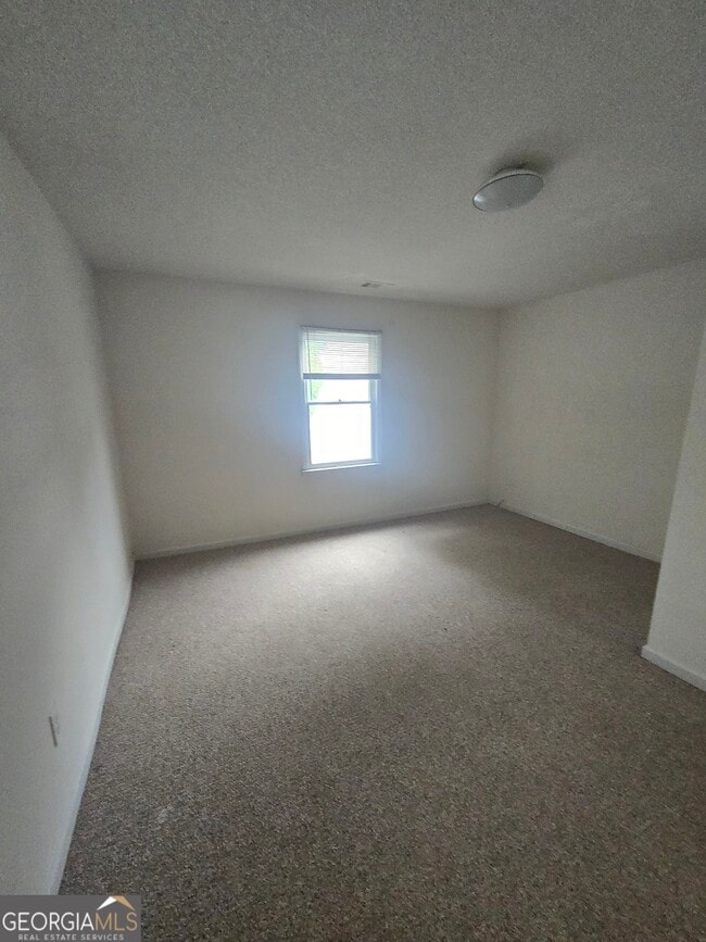 Building Photo - 3490 Runnymeade Dr