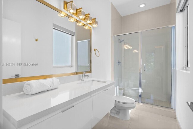 Building Photo - 18935 Atlantic Blvd