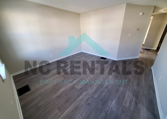 Building Photo - 114 N Jackson Ave