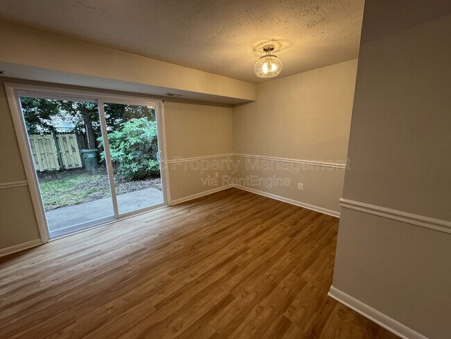 Building Photo - 5140 Redbud Rd