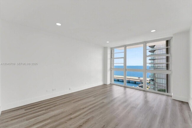 Building Photo - 2451 Brickell Ave