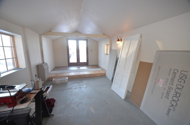 Building Photo - 398 Beaver Creek Rd