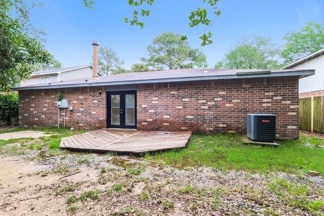 Building Photo - 28807 Binefield St