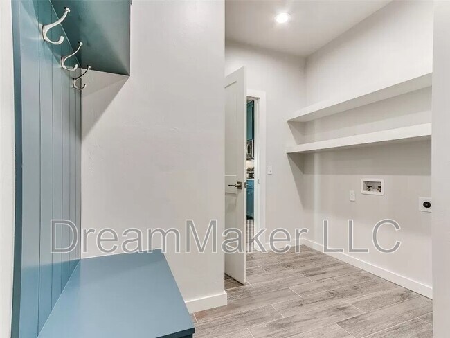 Building Photo - 2815 Clifton Ter