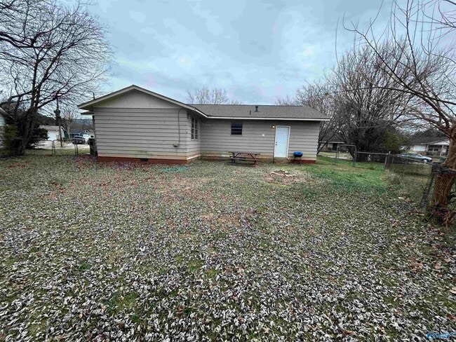 Building Photo - 613 Dawson Terrace NW