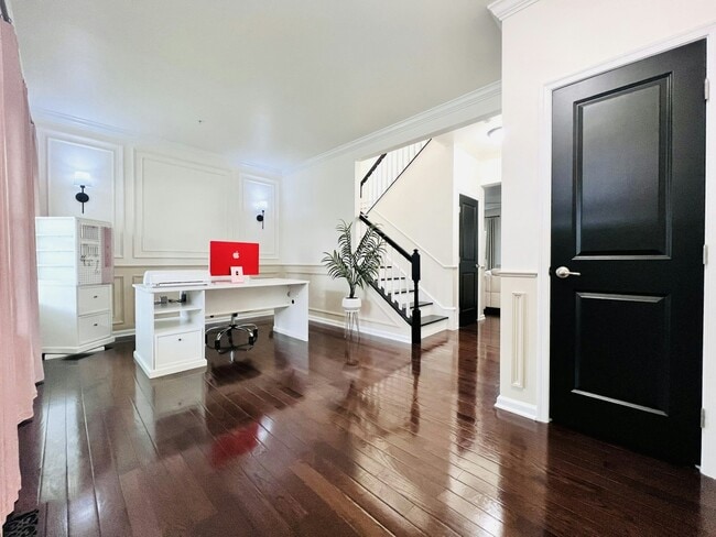 Building Photo - 2409 Glouster Pointe Dr