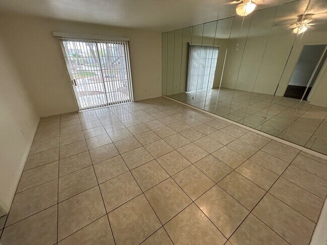 Building Photo - BEAUTIFUL 2 BEDROOM 2 BATHROOM CONDO IN GA...
