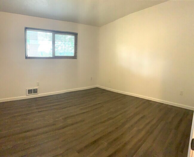 Building Photo - 12626 Ne 118th St, Apt 3