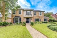 Building Photo - 15739 Fleetwood Oaks Dr